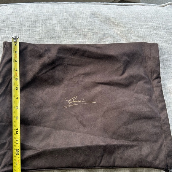 4 Rare Authentic Gucci Signature Dust Bags(sizes in pictures) - Picture 4 of 10